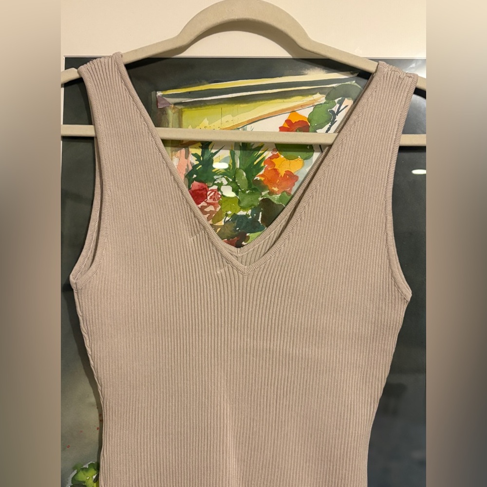 The Workshop Ribbed V-Neck Tank - Picture 11 of 13